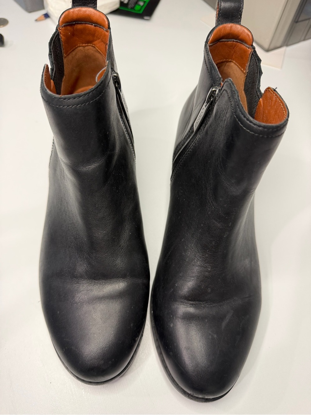 Vionic Bethany Black Leather Zip Ankle Boots